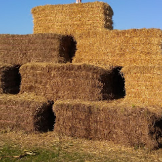 straw-mountain